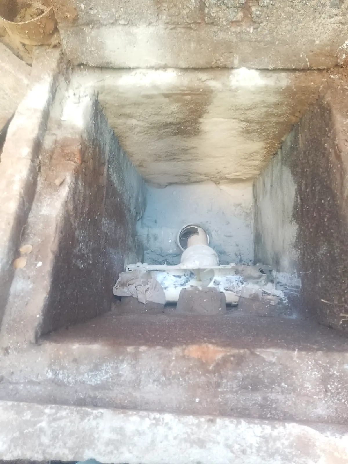 Obra de reparo em andamento